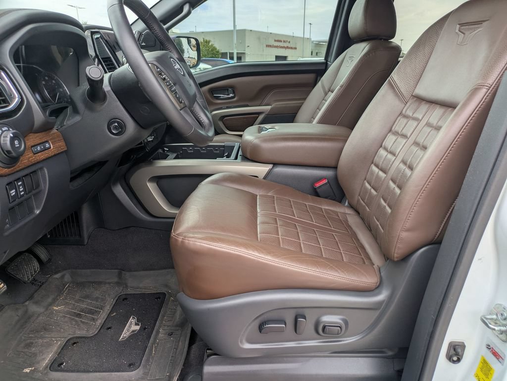 Used 2023 Nissan Titan Platinum Reserve w/ Moonroof Package AWD/4WD image 15