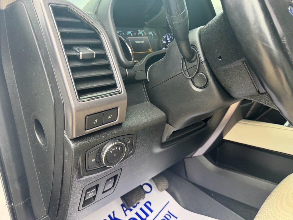 Used 2018 Ford Expedition Platinum image 17