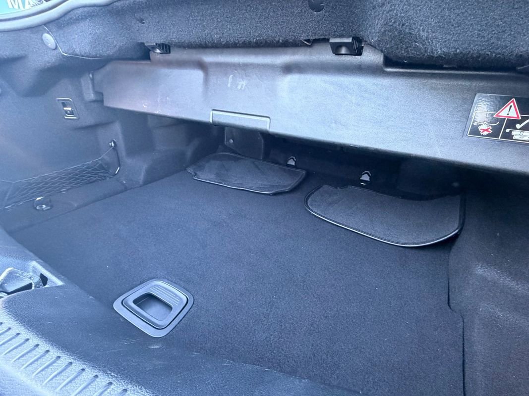 Used 2018 Mercedes-Benz E 400 4MATIC Cabriolet image 8