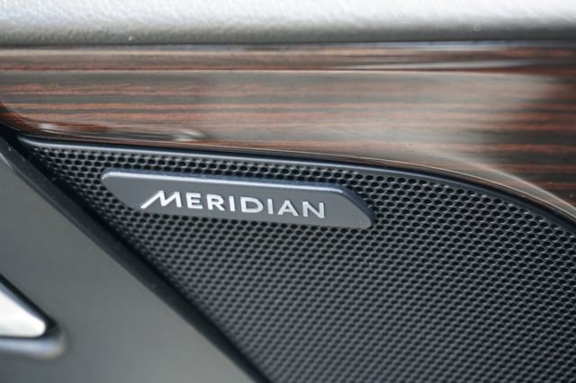 Used 2018 Jaguar XE Prestige image 8