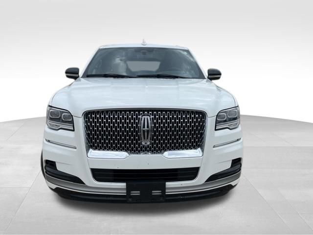 Used 2024 Lincoln Navigator L Reserve image 10