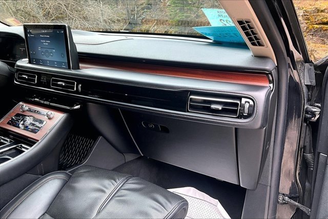 Used 2022 Lincoln Aviator Reserve w/ Equipment Group 201A image 27