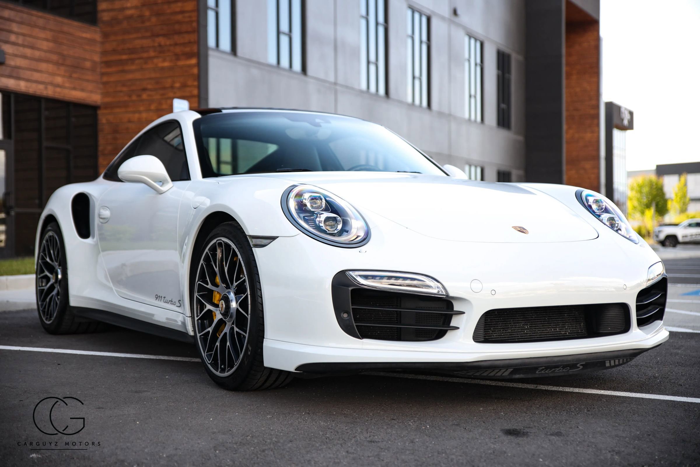 Used 2014 Porsche 911 Turbo S AWD/4WD image 21