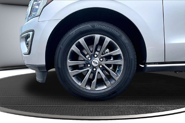 Used 2019 Ford Expedition Limited w/ Equipment Group 301A RWD image 35