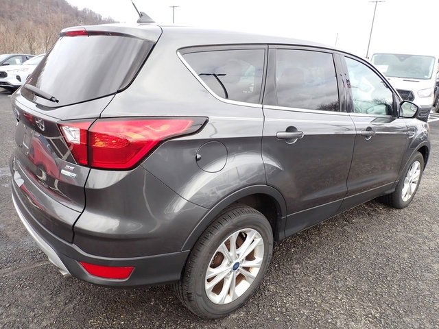 Used 2019 Ford Escape SE image 5