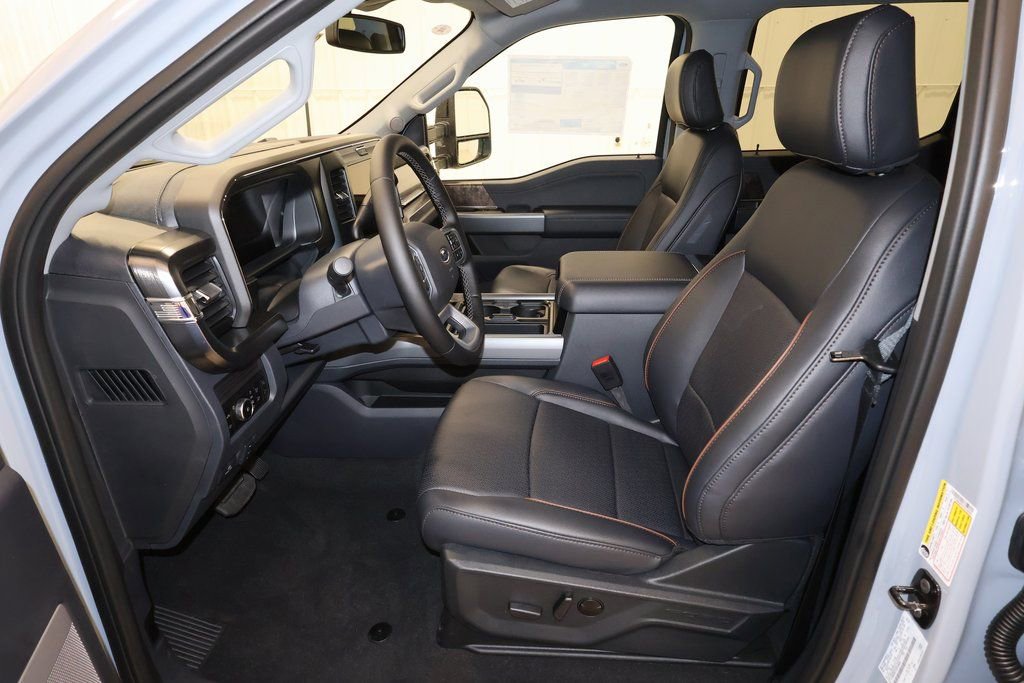 New 2026 Ford F350 Lariat w/ Black Appearance Package image 11