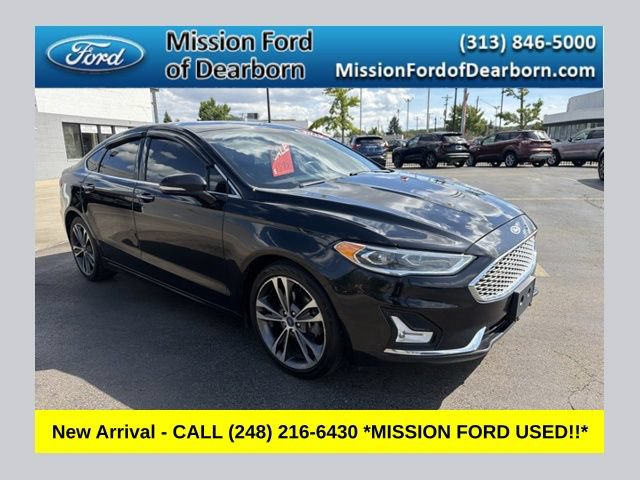 Used 2019 Ford Fusion Titanium FWD image 1