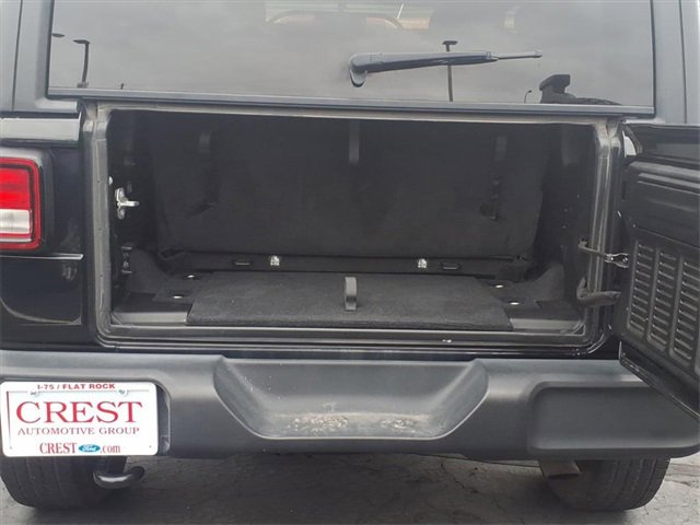 Used 2019 Jeep Wrangler Sport S image 7