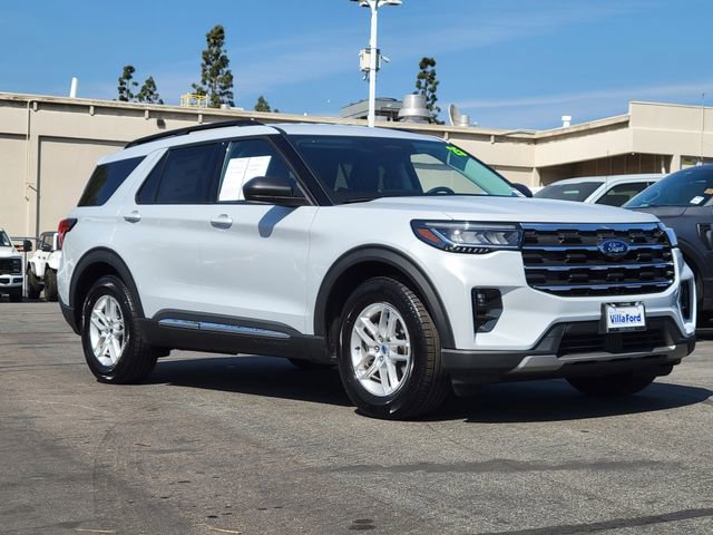 Used 2025 Ford Explorer Active w/ Active Comfort Package RWD image 31