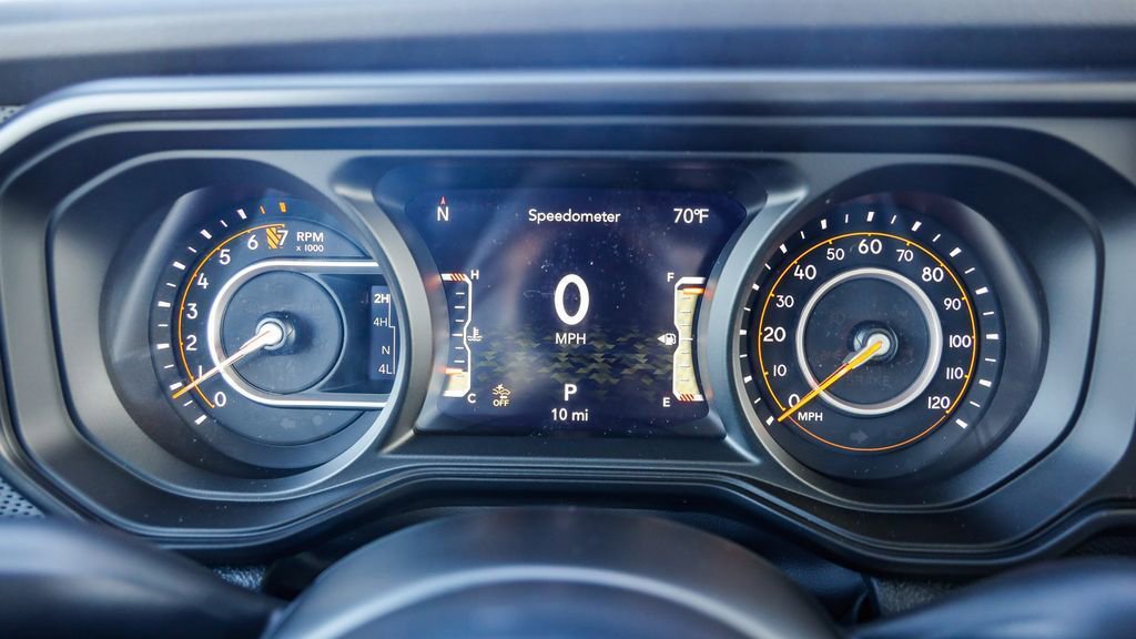 New 2026 Jeep Gladiator Rubicon w/ Steel Power Dome Hood Package AWD/4WD image 24