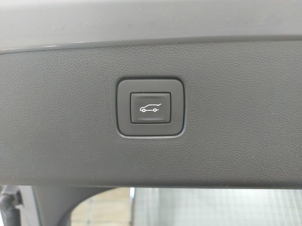 Used 2025 Buick Envista Avenir image 13