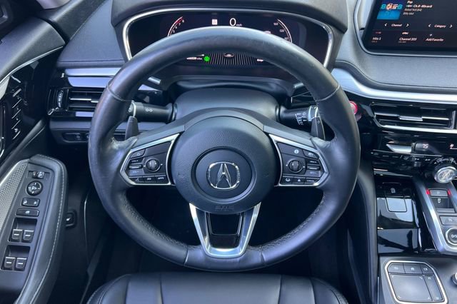 Used 2023 Acura MDX SH-AWD image 16