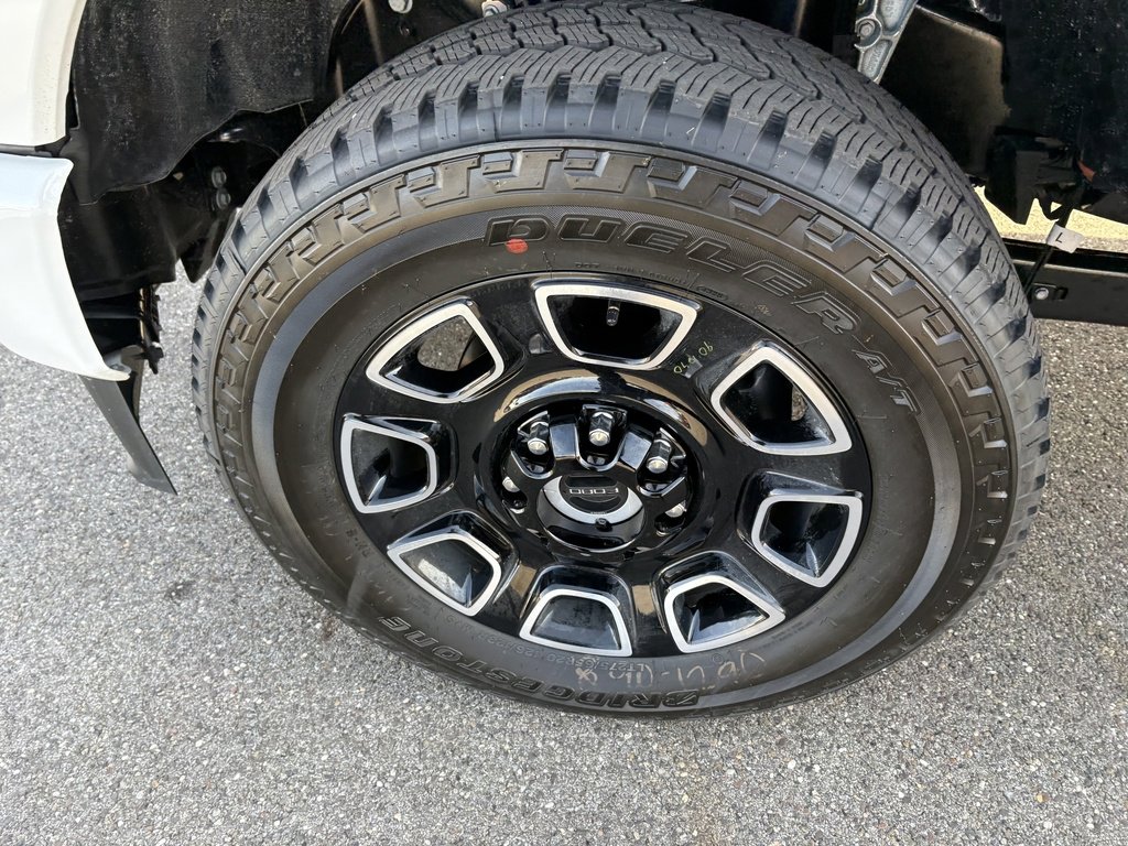 New 2026 Ford F350 Platinum image 12