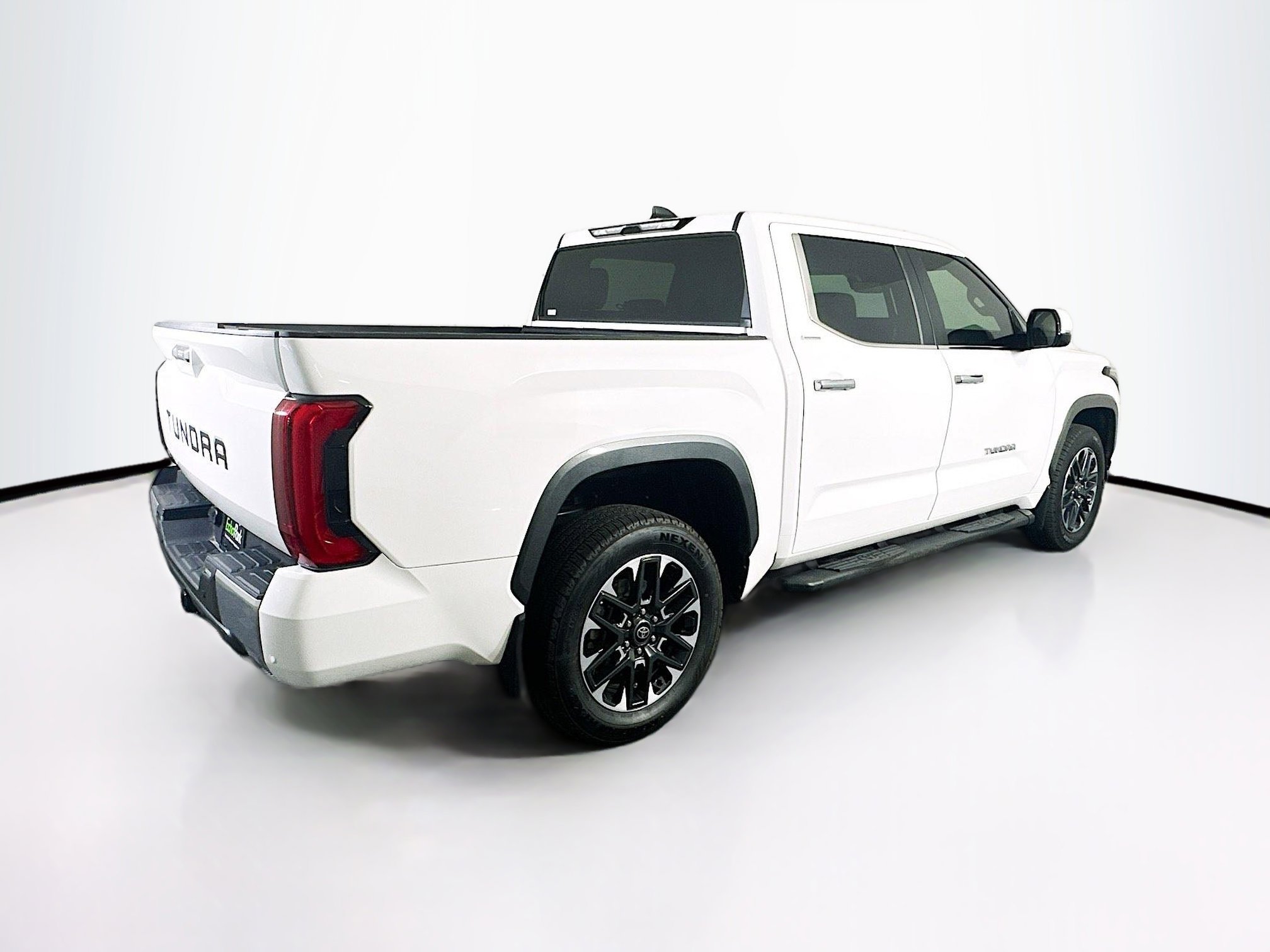 Used 2025 Toyota Tundra Limited image 9