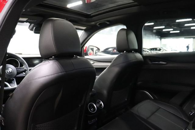 Used 2022 Alfa Romeo Stelvio Ti w/ Active Assist Plus Package image 18