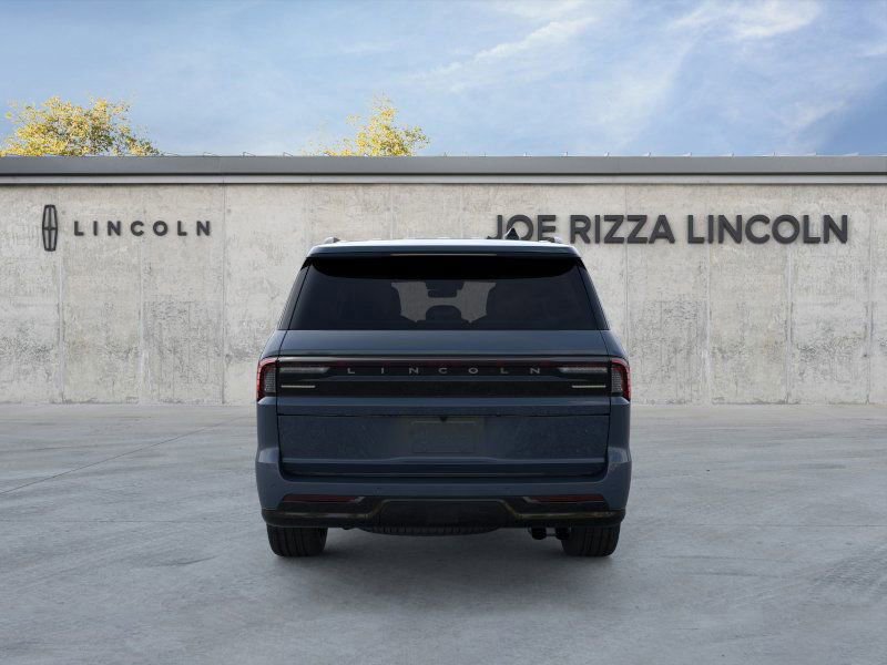 New 2026 Lincoln Navigator Reserve w/ Jet Appearance Package image 5