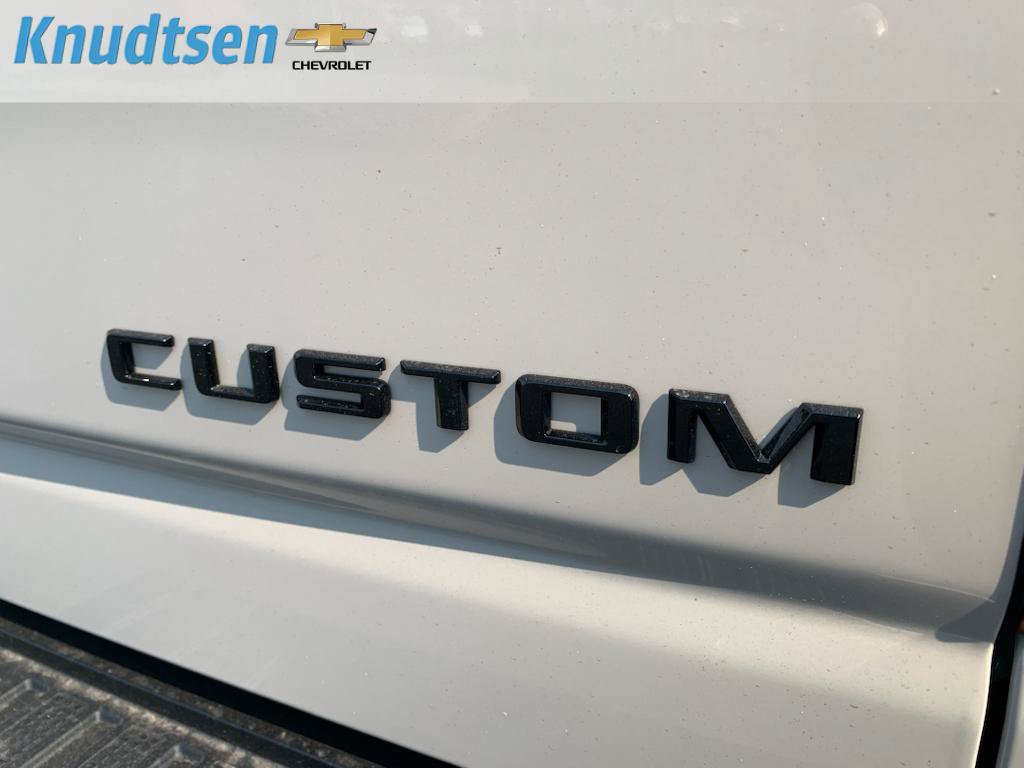 New 2026 Chevrolet Silverado 2500 Custom w/ Custom Blackout Package AWD/4WD image 16