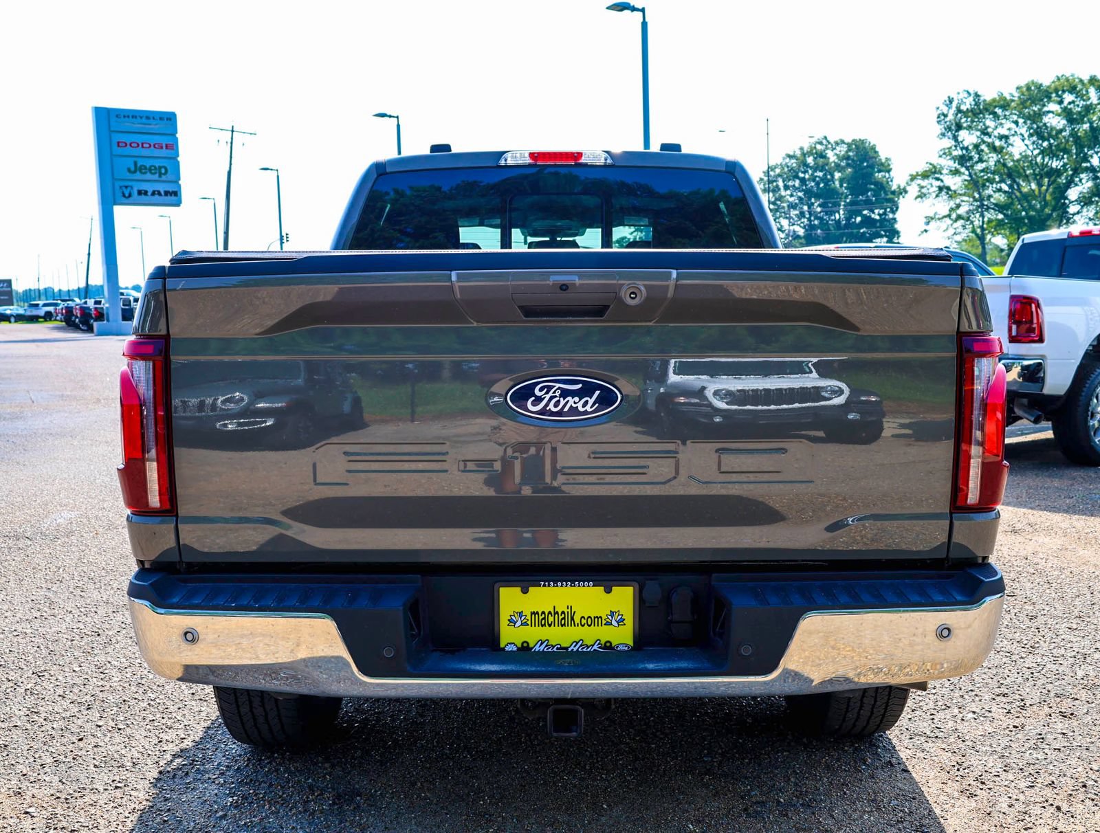 Used 2025 Ford F150 Lariat w/ Equipment Group 501A Mid AWD/4WD image 8
