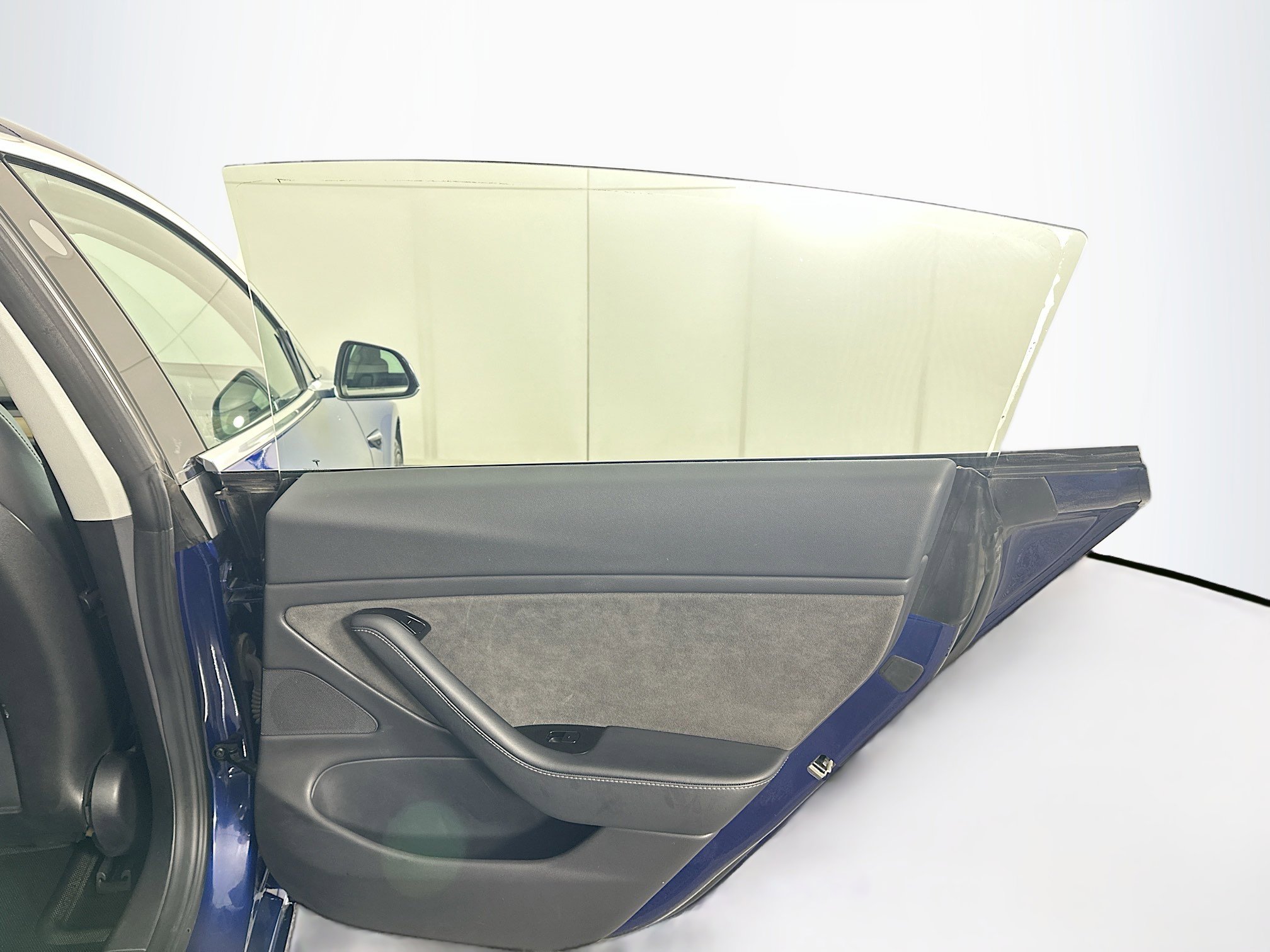 Used 2018 Tesla Model 3 Mid Range image 29