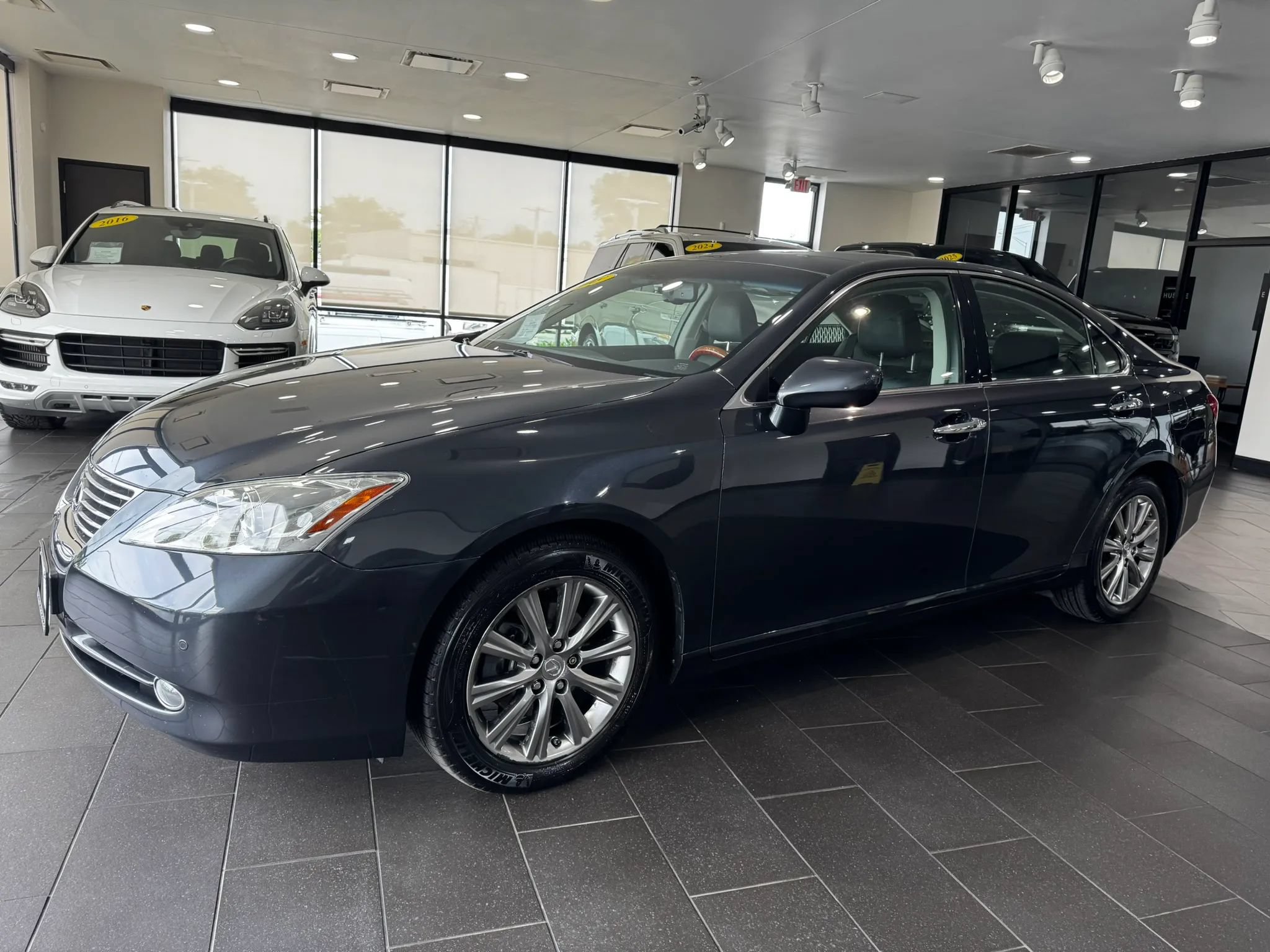 Used 2008 Lexus ES 350 FWD image 2