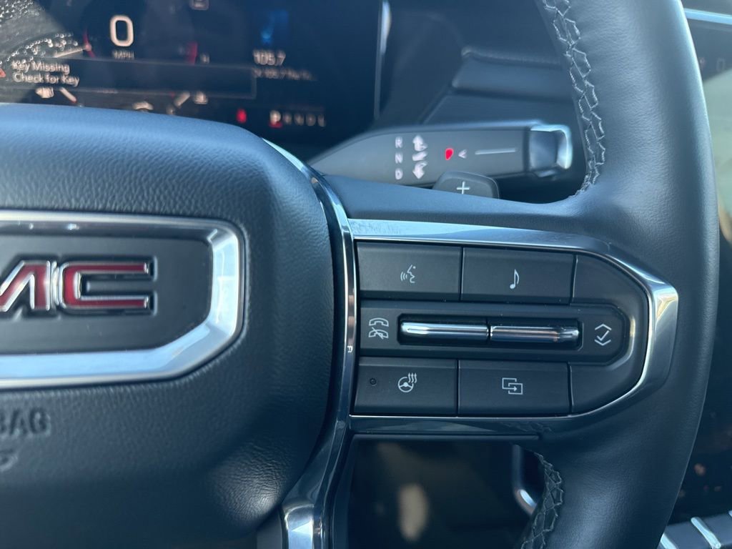 Used 2025 GMC Acadia Elevation FWD image 17