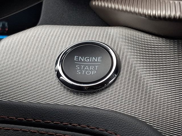 Used 2025 Ford Explorer Active image 24