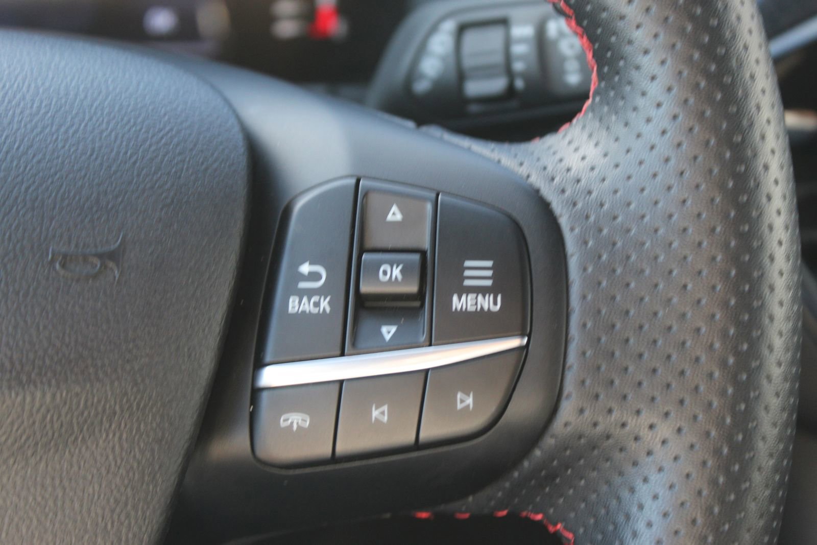 Used 2023 Ford Escape ST-Line w/ Equipment Group 301A image 21