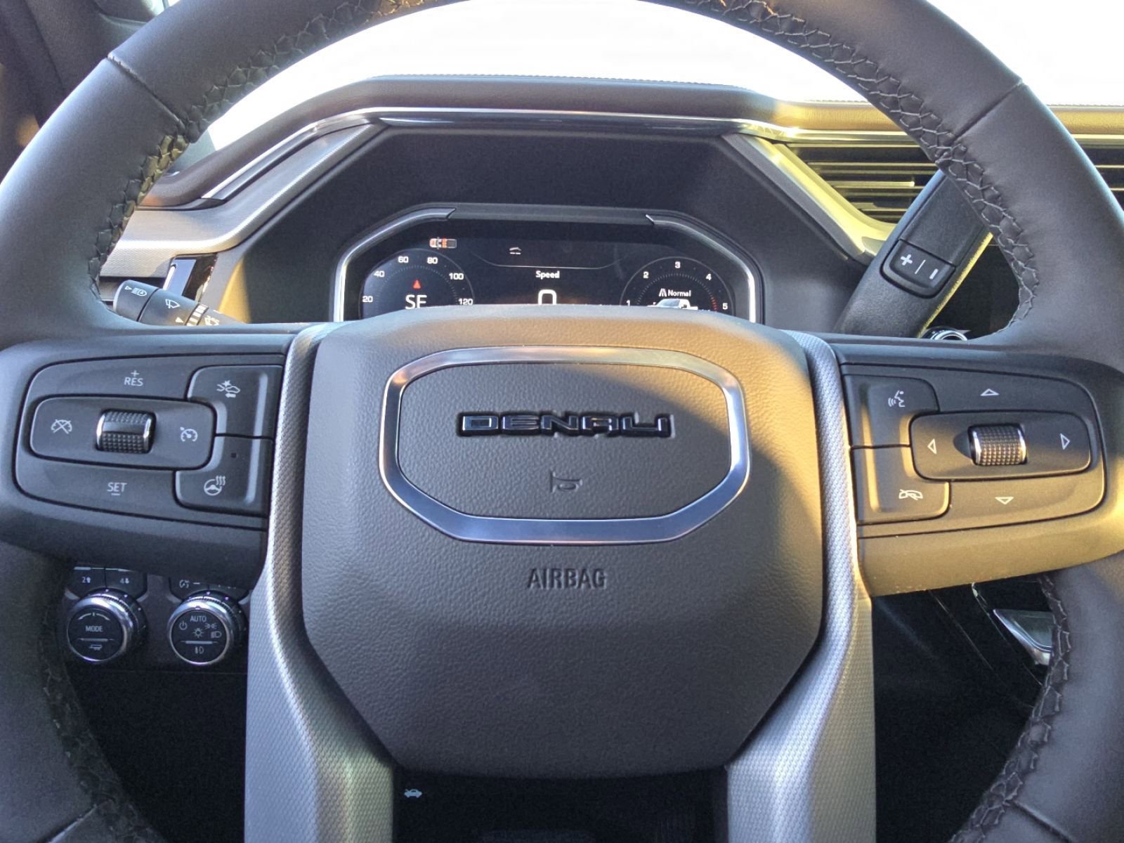 New 2026 GMC Sierra 2500 Denali w/ Denali Reserve Package image 37