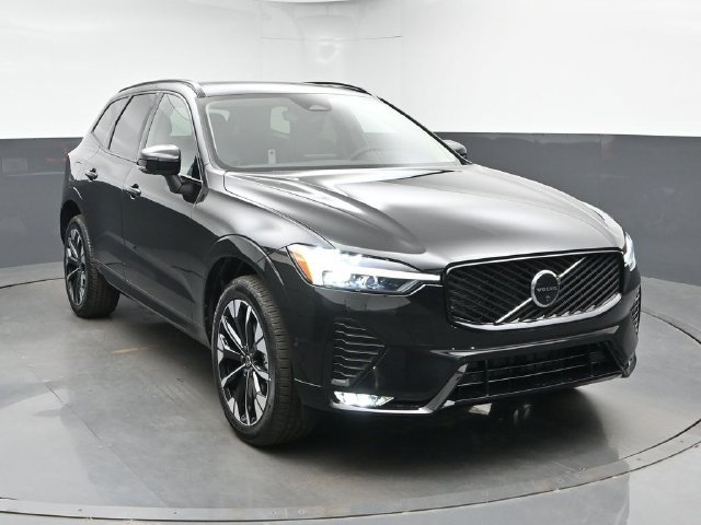 New 2026 Volvo XC60 B5 Plus w/ Climate Package AWD/4WD image 2