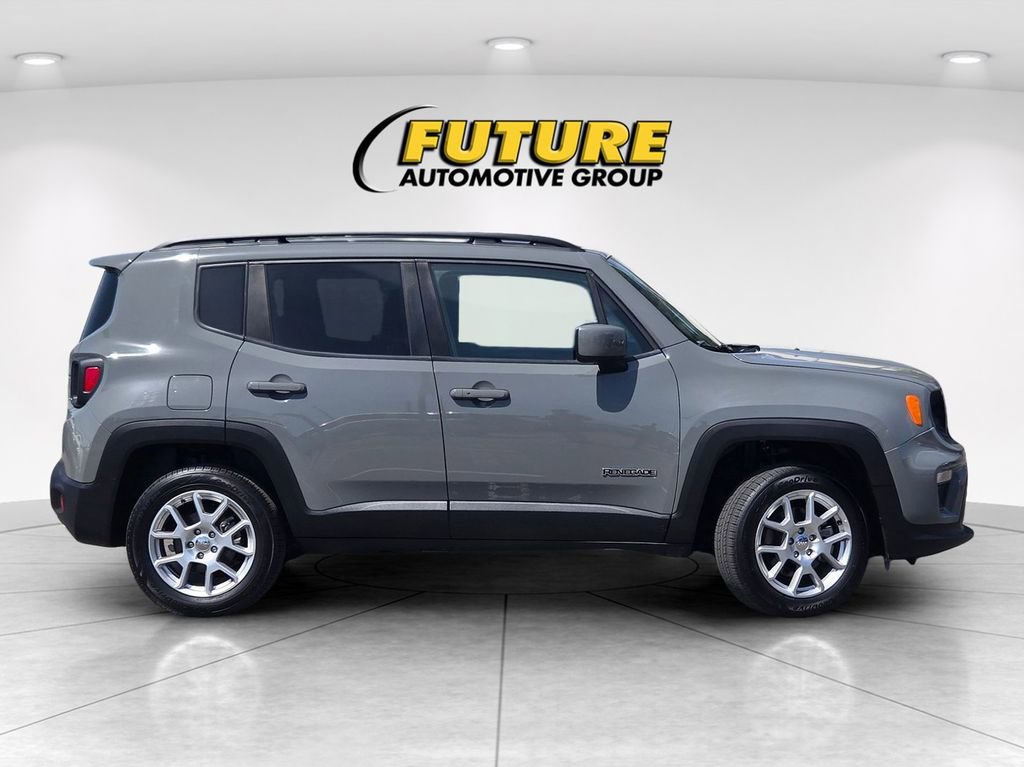 Used 2021 Jeep Renegade Latitude w/ Convenience Group AWD/4WD image 3