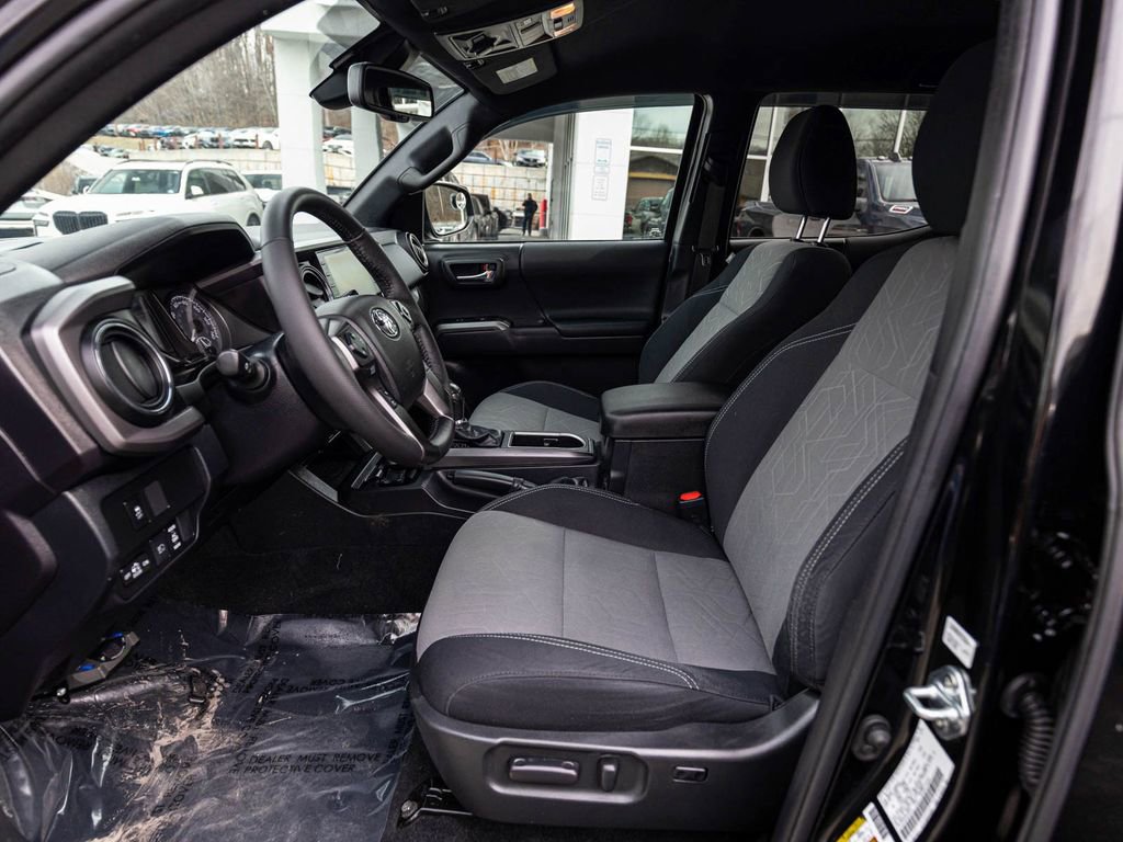 Used 2023 Toyota Tacoma TRD Off-Road w/ Black Out Package (TMS) image 28