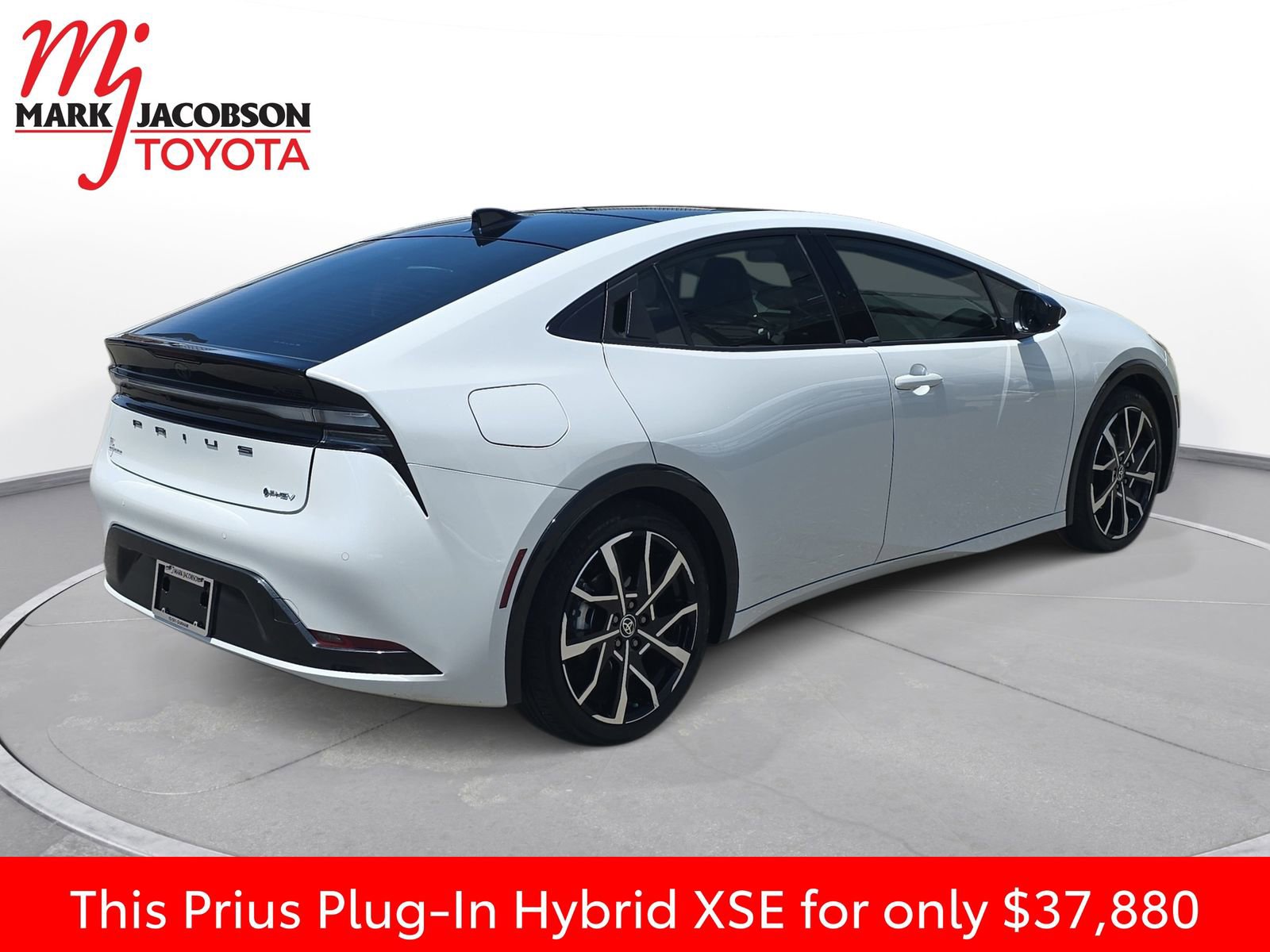 Used 2026 Toyota Prius Plug-In Hybrid FWD image 10