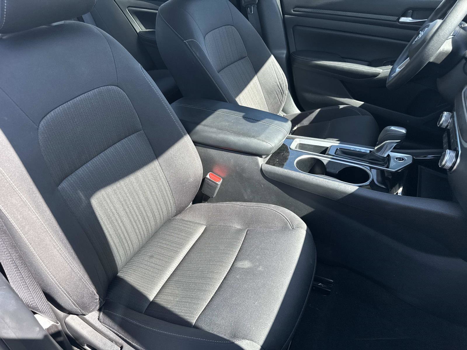 Used 2024 Nissan Altima 2.5 SV image 22