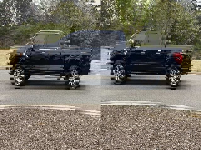 Used 2025 Ford F150 Lariat w/ Equipment Group 501A Mid image 7