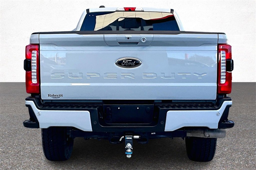 Used 2025 Ford F250 Lariat w/ Black Appearance Package image 6