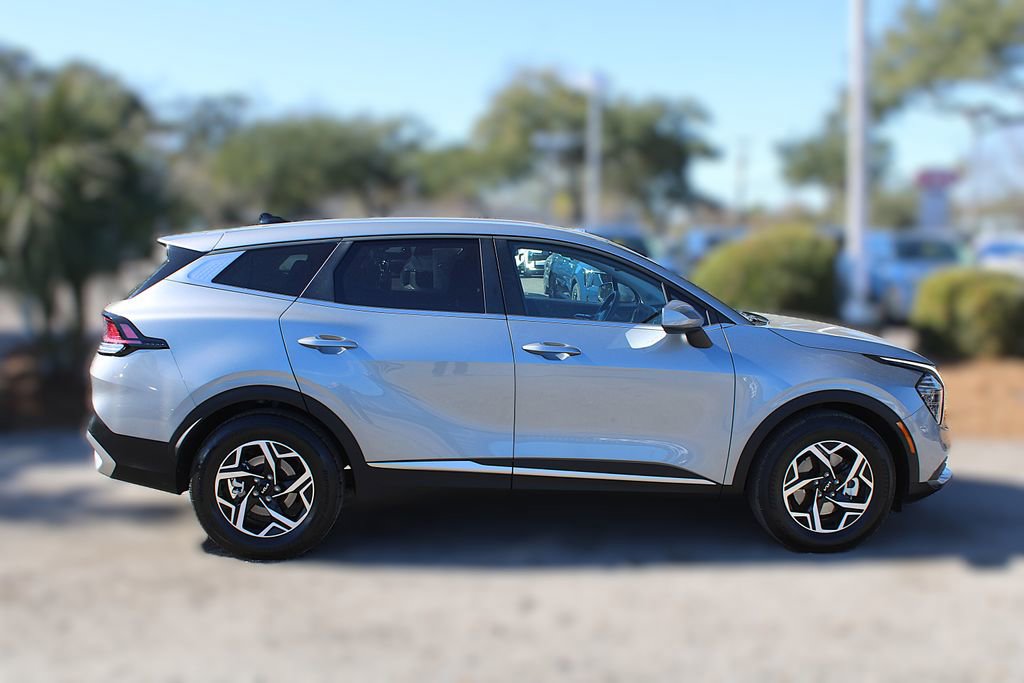 Used 2024 Kia Sportage LX image 5
