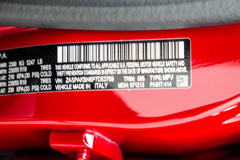 Used 2023 Alfa Romeo Stelvio Ti image 45