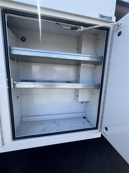 Used 2024 GMC Savana 3500 w/ Power Convenience Package RWD image 10