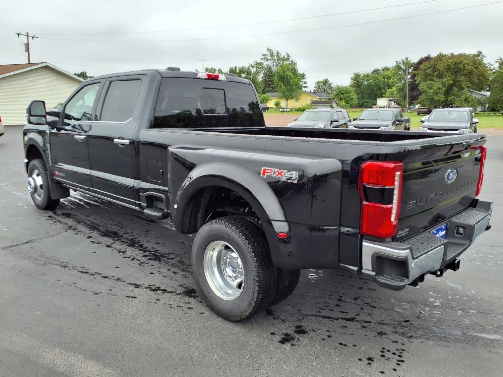 New 2025 Ford F350 Lariat image 3