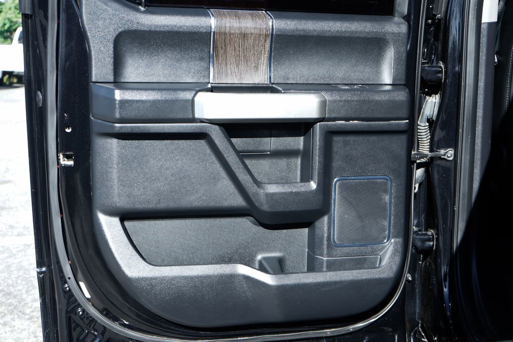 Used 2020 Ford F350 Lariat AWD/4WD image 39