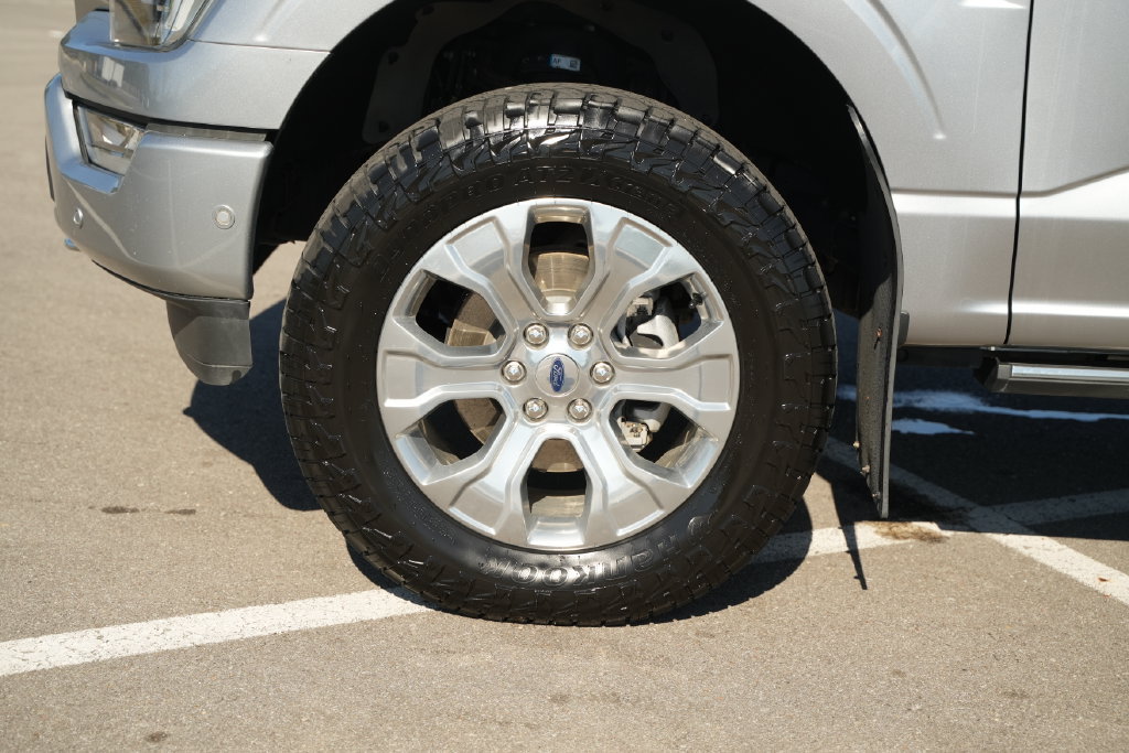 Used 2021 Ford F150 4x4 SuperCrew image 12