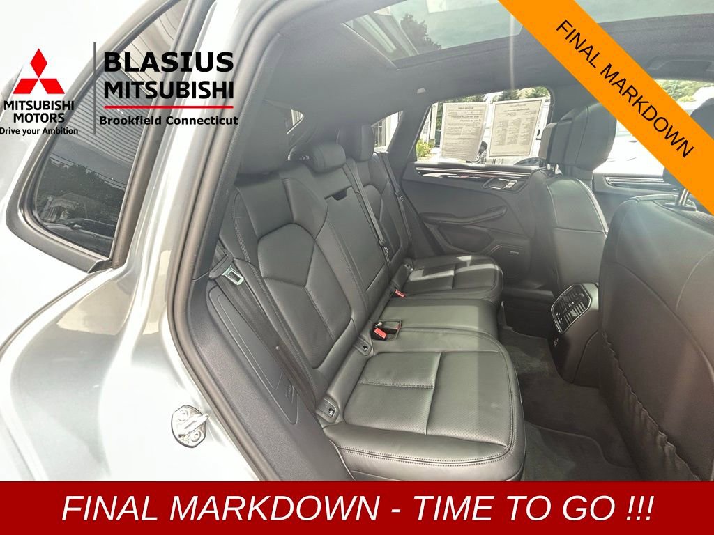 Used 2022 Porsche Macan image 31