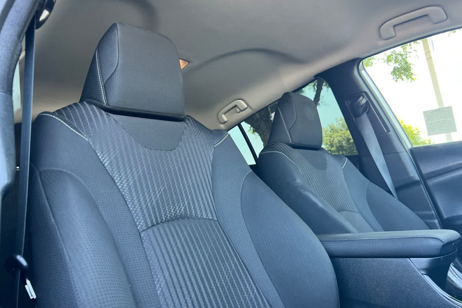 Used 2022 Toyota Prius Prime LE FWD image 19