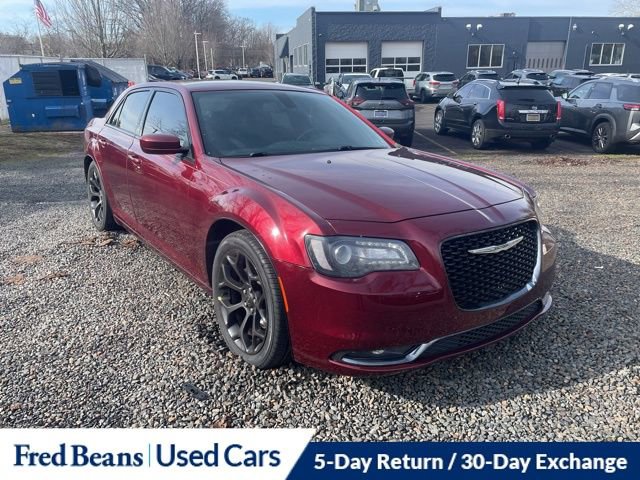 Used 2019 Chrysler 300 S image 1