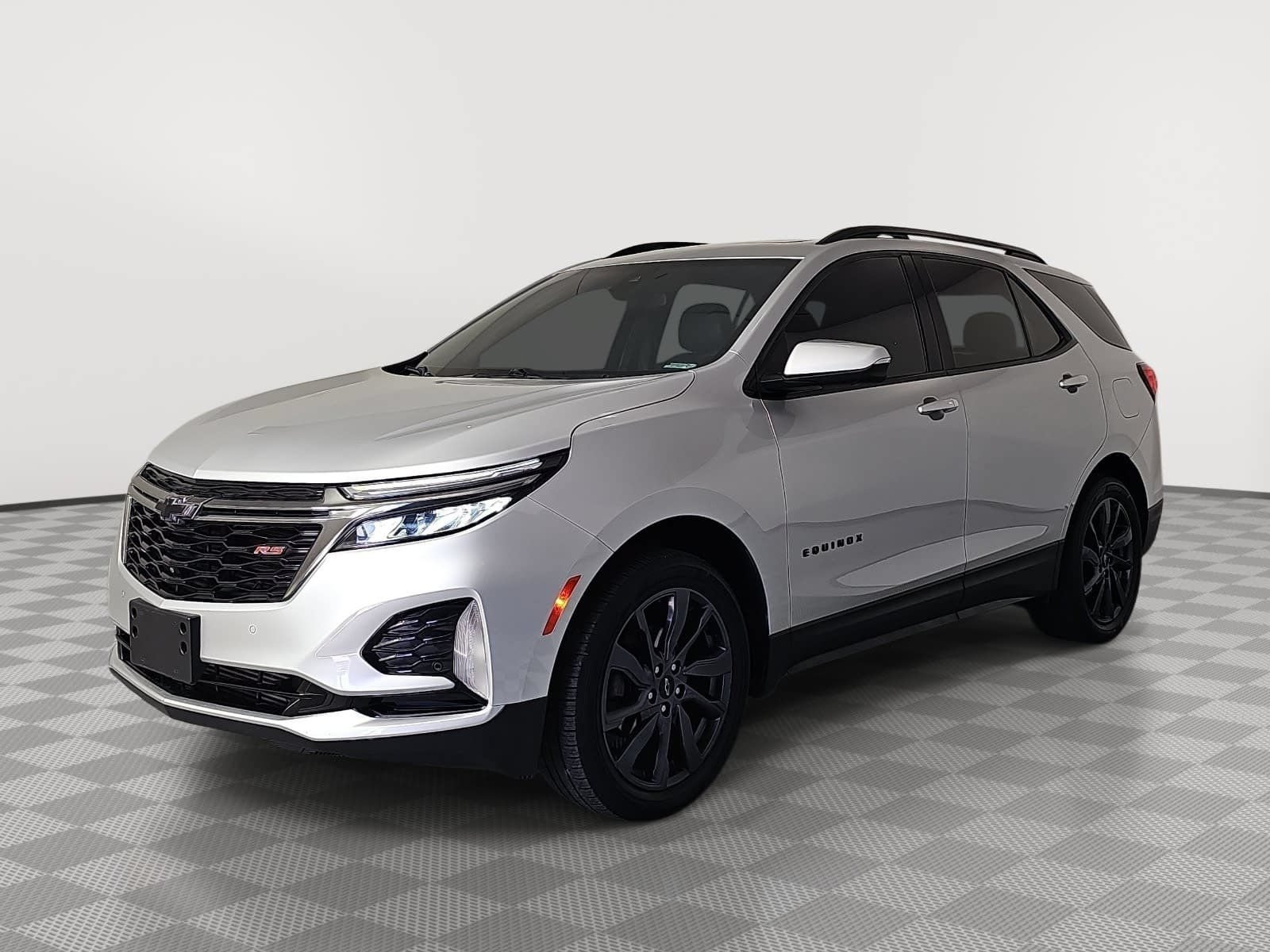 Used 2022 Chevrolet Equinox RS w/ RS Leather Package AWD/4WD image 4