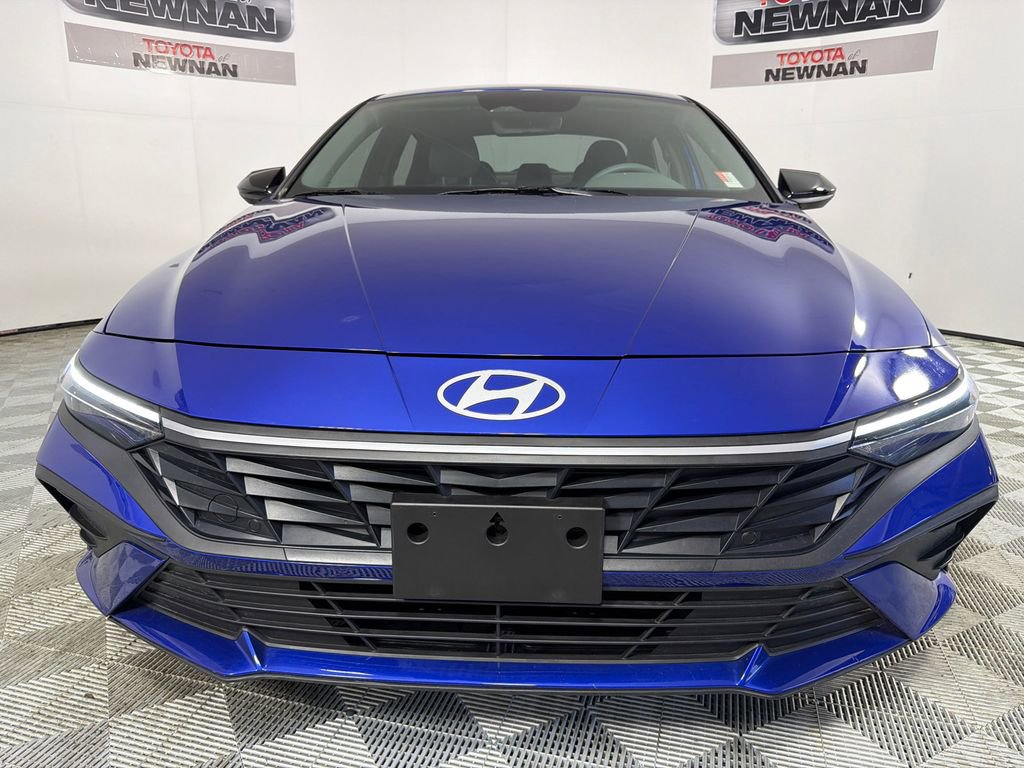 Used 2025 Hyundai Elantra Sport image 8