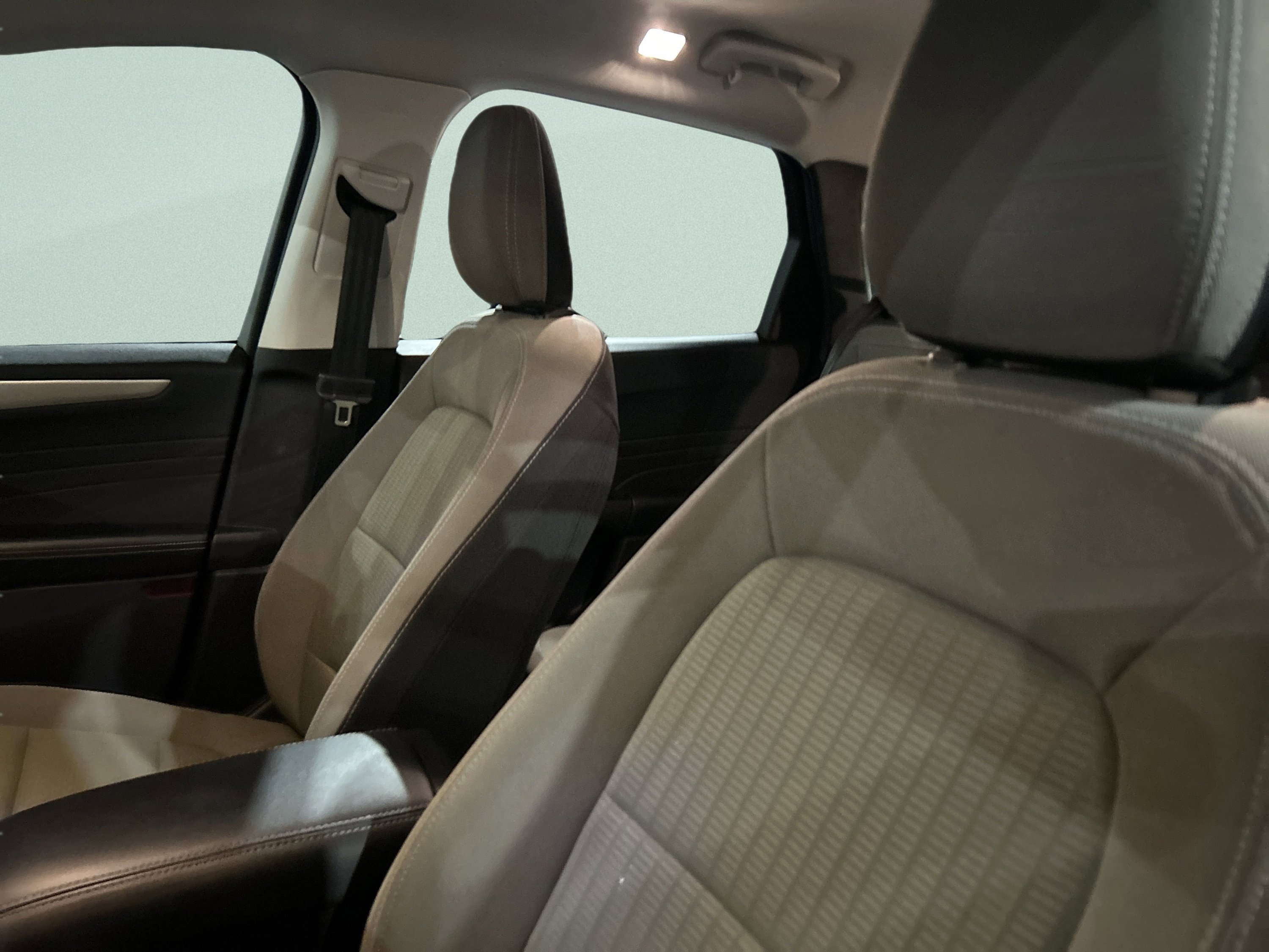 Used 2022 Ford Escape S image 12