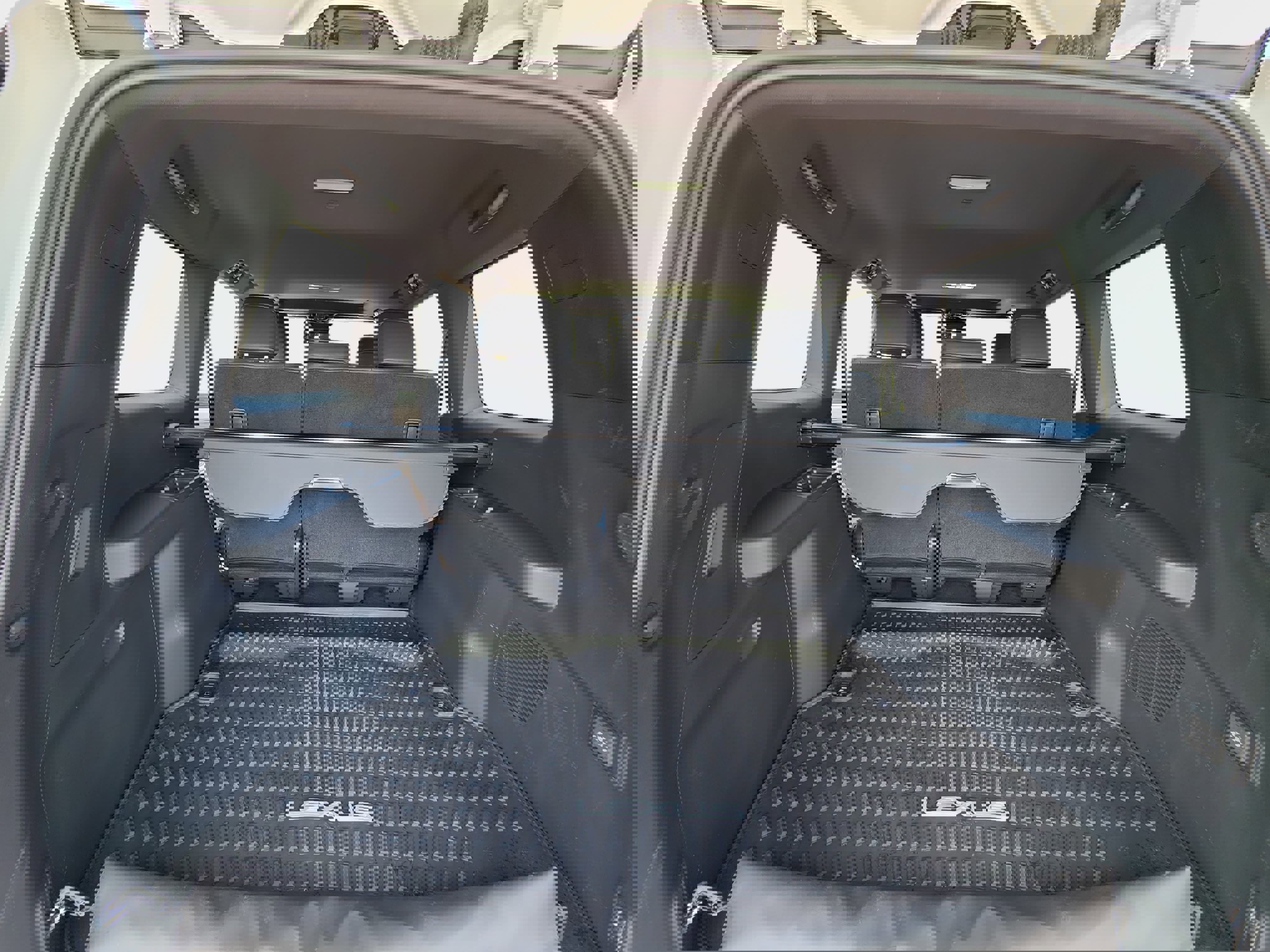 Used 2024 Lexus GX 550 AWD/4WD image 12