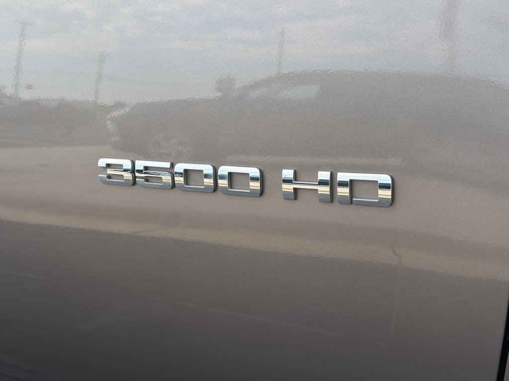 Used 2014 Chevrolet Silverado 3500 LTZ w/ LTZ Plus Package RWD image 10