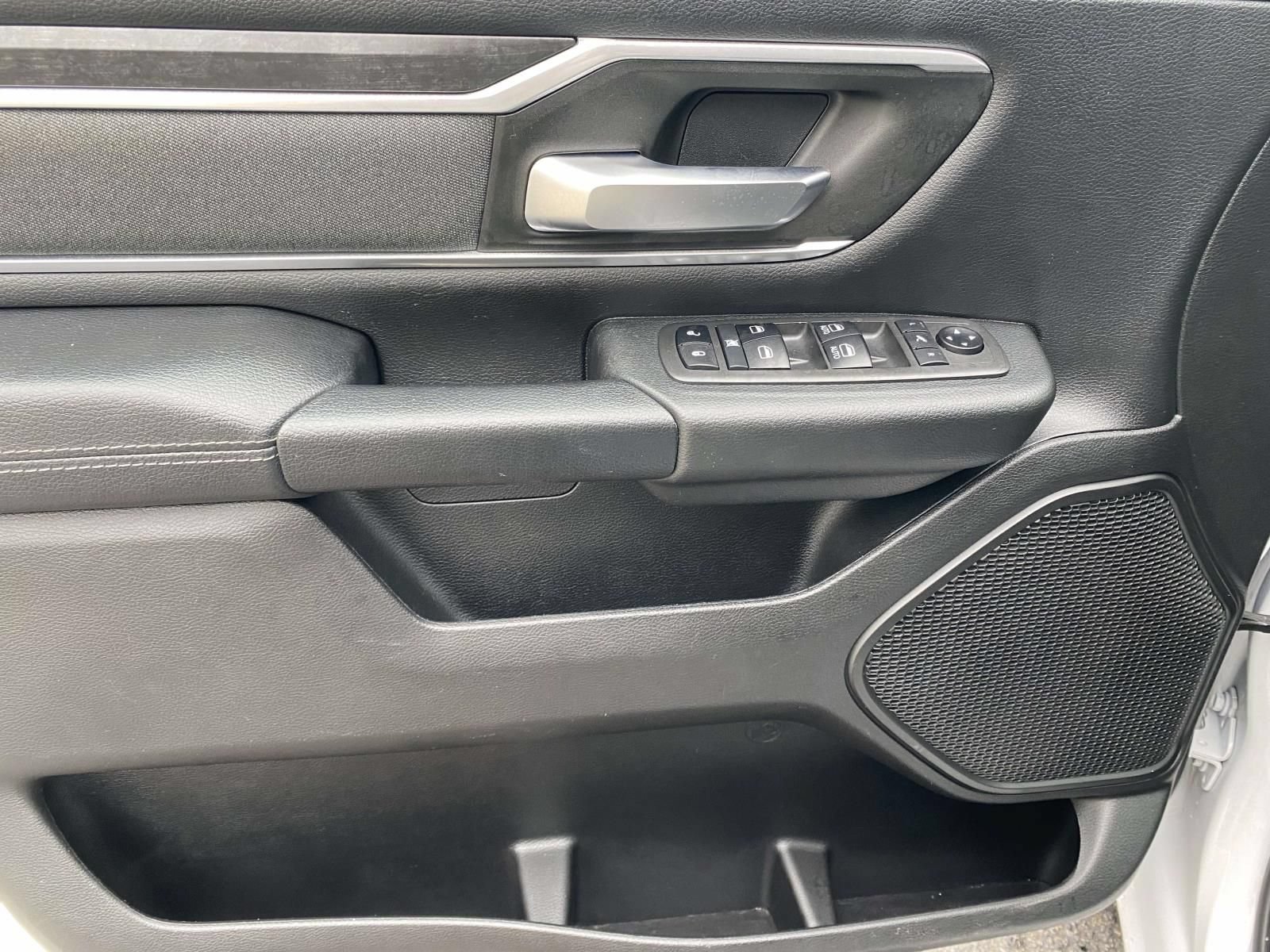 Used 2021 RAM 1500 Big Horn RWD image 17